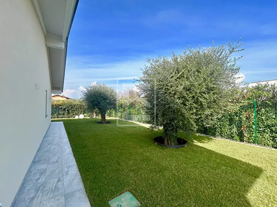 Immagine 20 di Villa in vendita  in Via Gazzolo a Manerba Del Garda