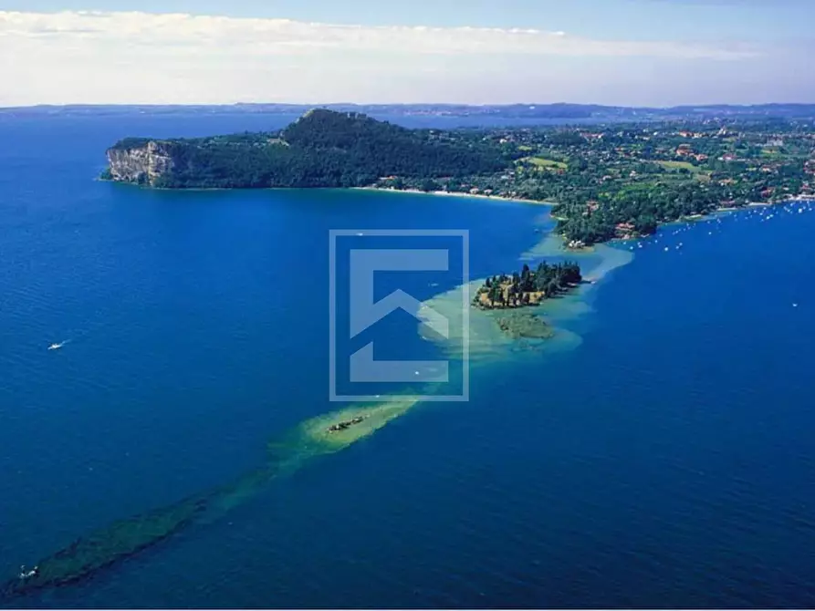 Immagine 26 di Villa in vendita  in Via Gazzolo a Manerba Del Garda