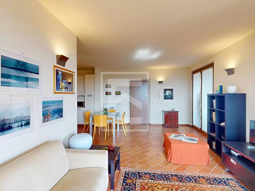 Immagine 11 di Appartamento in vendita  in Via della Moia a San Felice Del Benaco