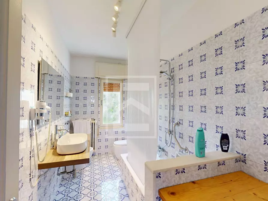 Immagine 11 di Appartamento in vendita  in via statale 62 a Toscolano-Maderno