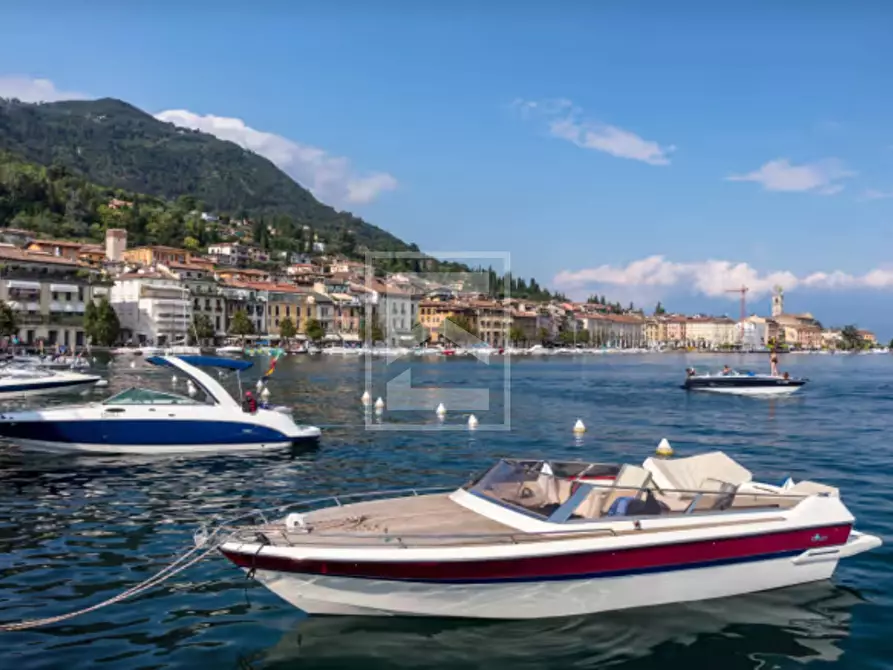 Immagine 20 di Appartamento in vendita  in Via della Moia a San Felice Del Benaco