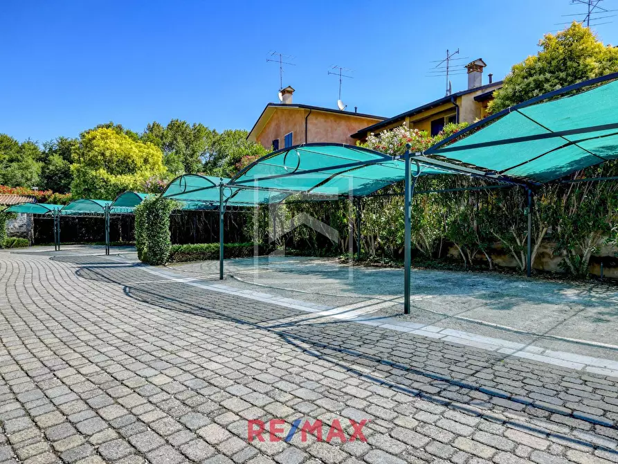 Immagine 24 di Appartamento in vendita  in Località Sermana a Peschiera Del Garda