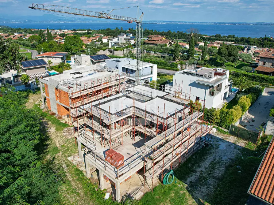 Immagine 17 di Villa in vendita  in via monte a Calvagese Della Riviera