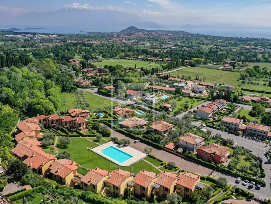 Immagine 31 di Appartamento in vendita  in jacopo roveglio 17 a Soiano Del Lago