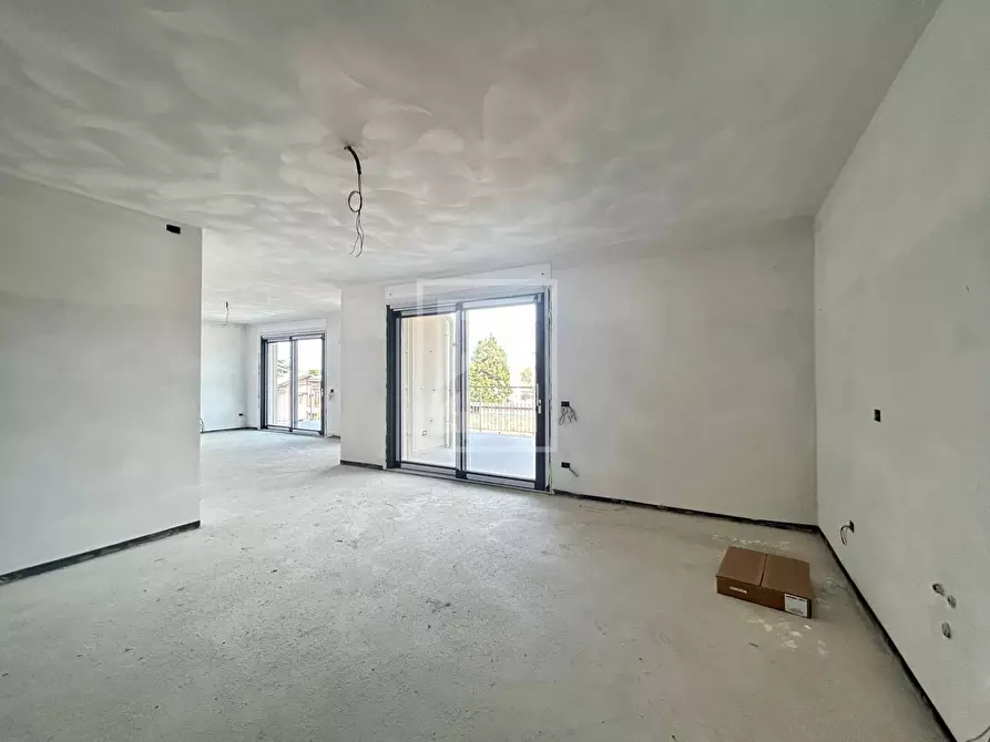 Immagine 9 di Attico in vendita  in Via Pasubio a Desenzano Del Garda