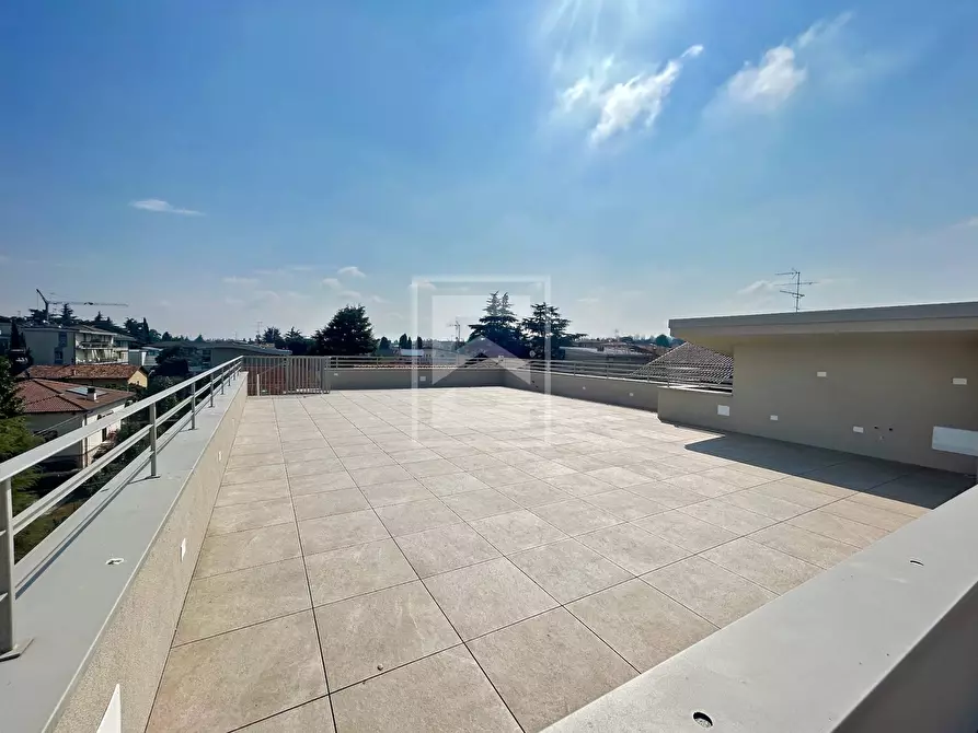 Immagine 12 di Attico in vendita  in Via Pasubio a Desenzano Del Garda