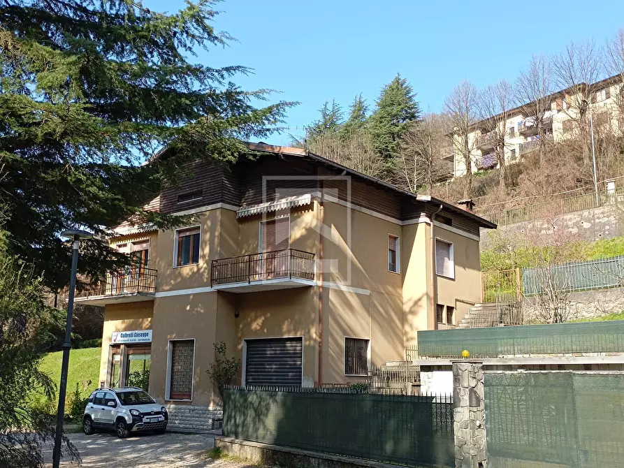 Immagine 2 di Casa indipendente in vendita  in Via IV Novembre a Vestone