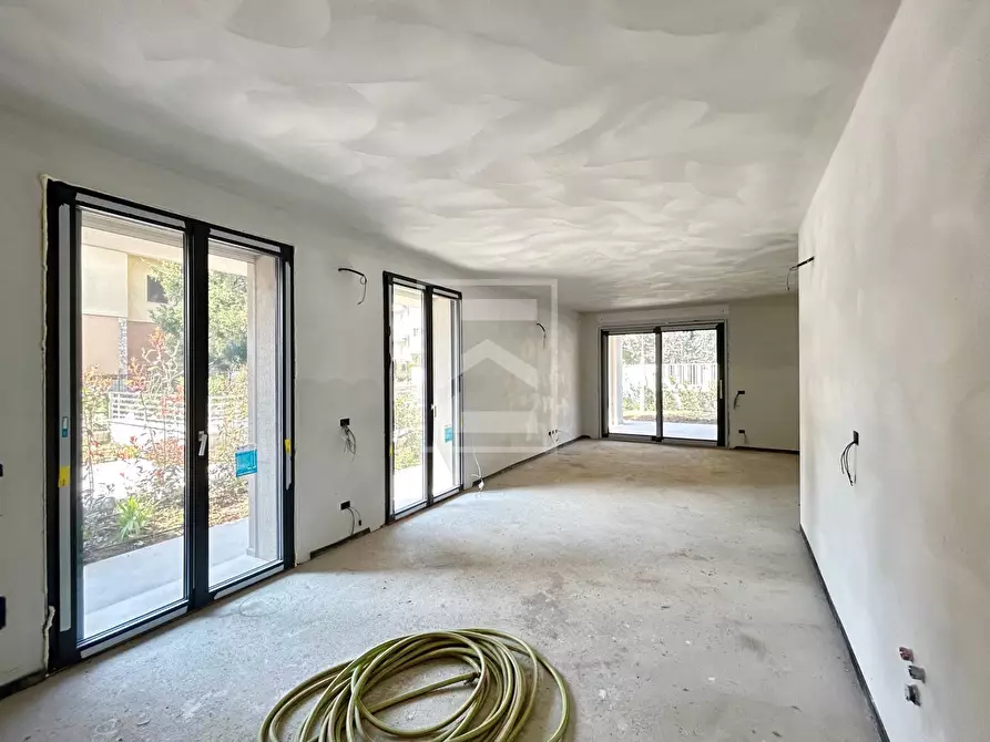 Immagine 7 di Appartamento in vendita  in Via Pasubio a Desenzano Del Garda