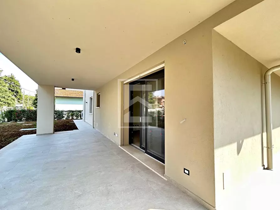 Immagine 14 di Appartamento in vendita  in Via Pasubio a Desenzano Del Garda