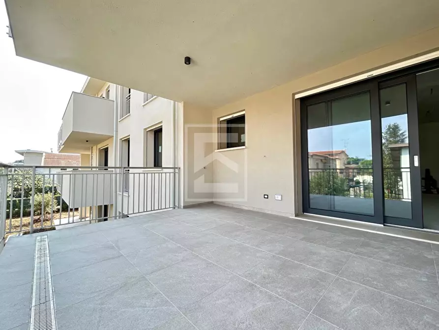 Immagine 11 di Appartamento in vendita  in Via Pasubio a Desenzano Del Garda