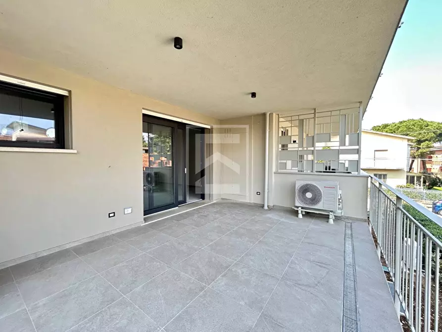 Immagine 9 di Appartamento in vendita  in Via Pasubio a Desenzano Del Garda