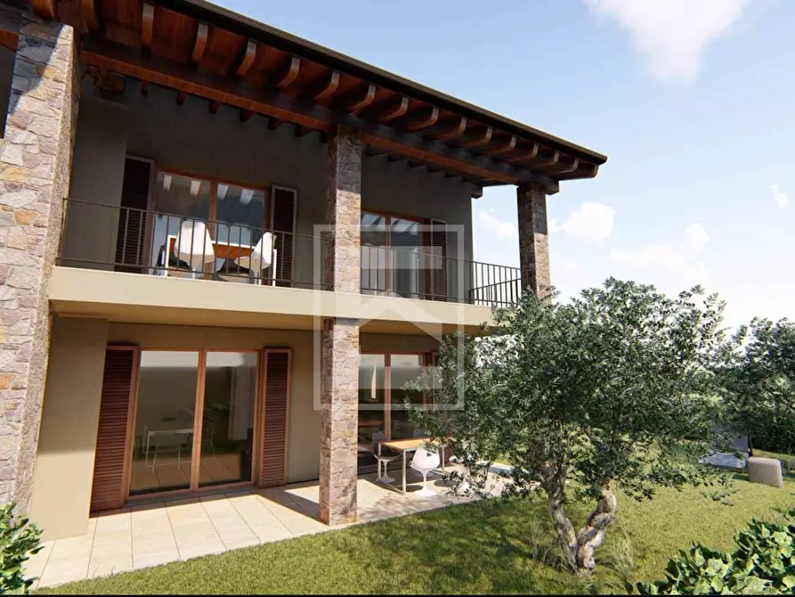 Immagine 3 di Appartamento in vendita  in via vaccarolo a Desenzano Del Garda