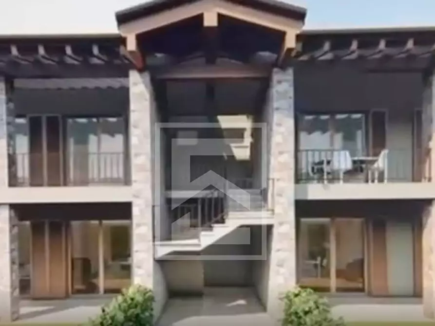 Immagine 17 di Appartamento in vendita  in via vaccarolo a Desenzano Del Garda