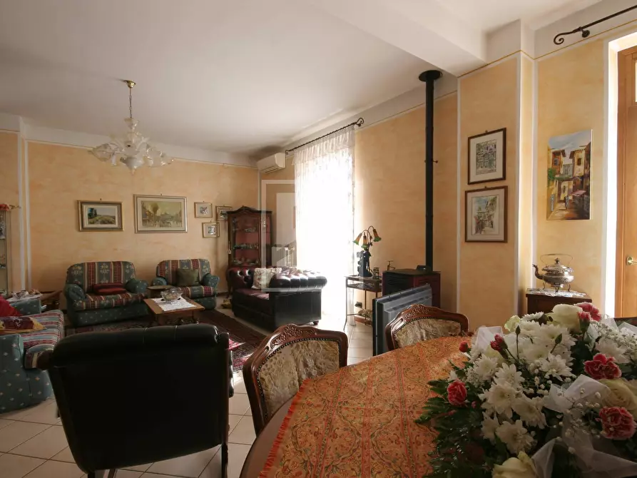 Immagine 12 di Villa in vendita  in Via Don Bonsignori a Calvagese Della Riviera