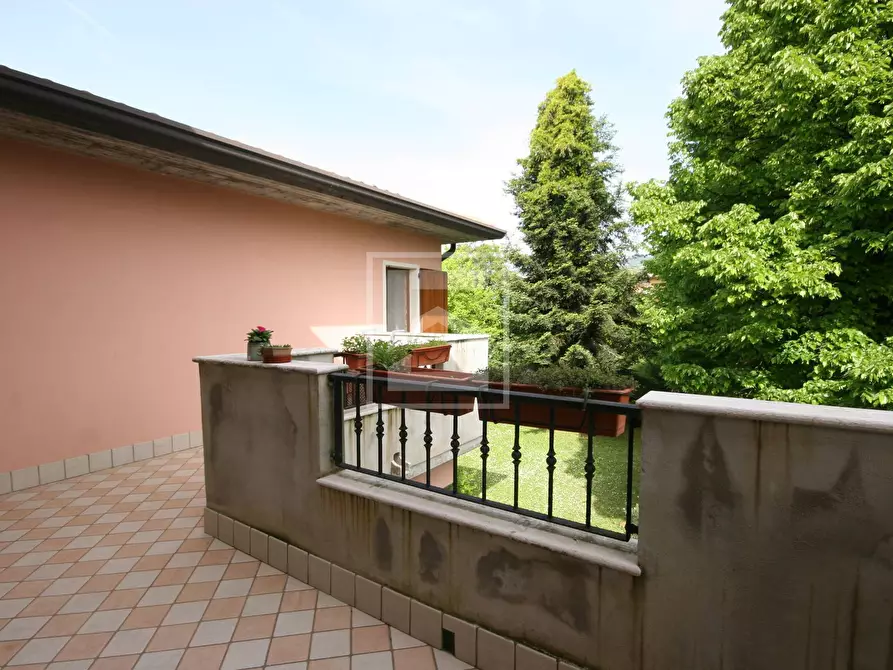 Immagine 17 di Villa in vendita  in Via Don Bonsignori a Calvagese Della Riviera