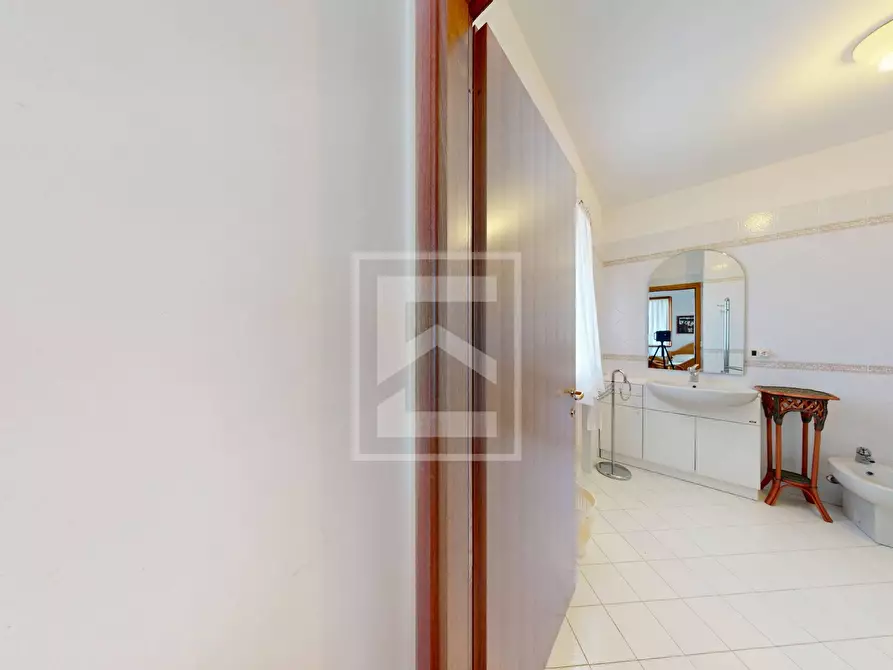 Immagine 16 di Appartamento in vendita  in via castellana 18 a Soiano Del Lago