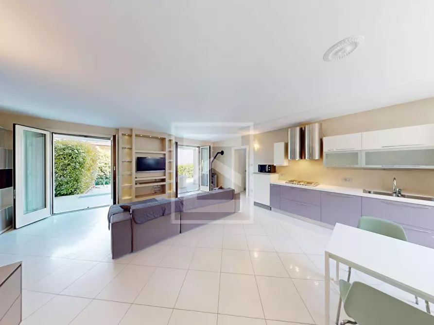 Immagine 7 di Villa in vendita  in via dei Prati a Polpenazze Del Garda