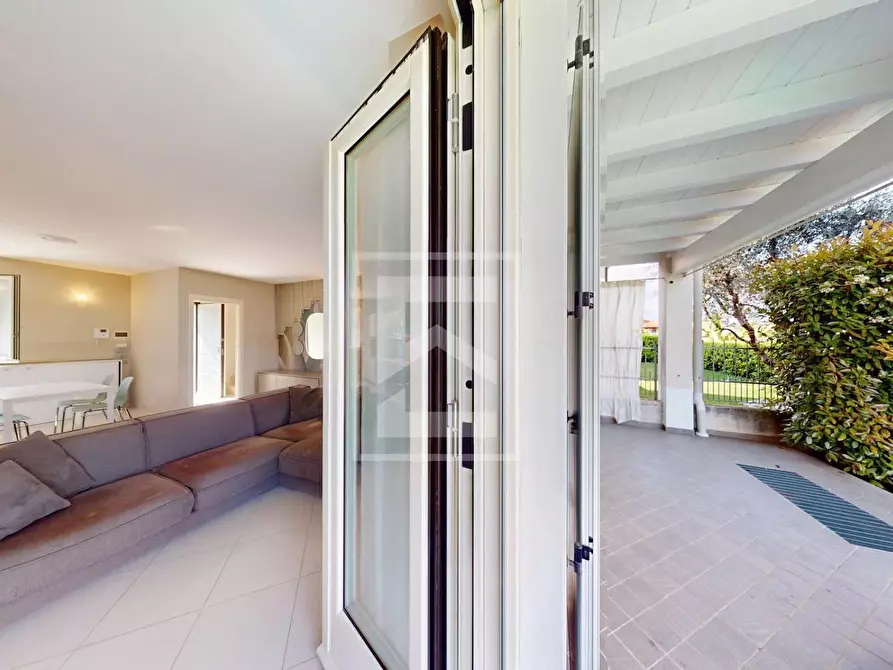 Immagine 13 di Villa in vendita  in via dei Prati a Polpenazze Del Garda