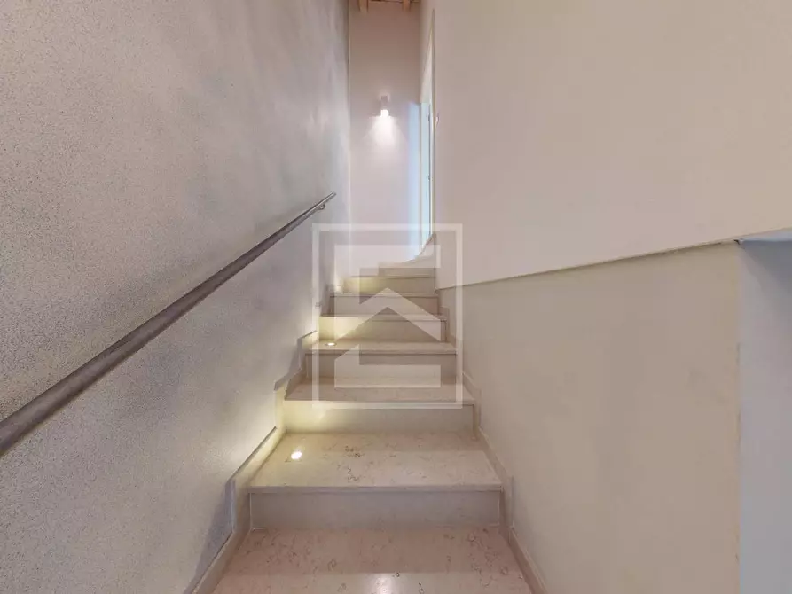 Immagine 17 di Villa in vendita  in via dei Prati a Polpenazze Del Garda