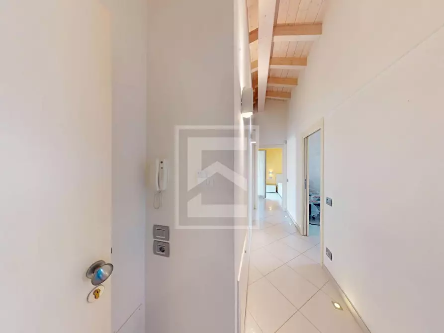 Immagine 18 di Villa in vendita  in via dei Prati a Polpenazze Del Garda