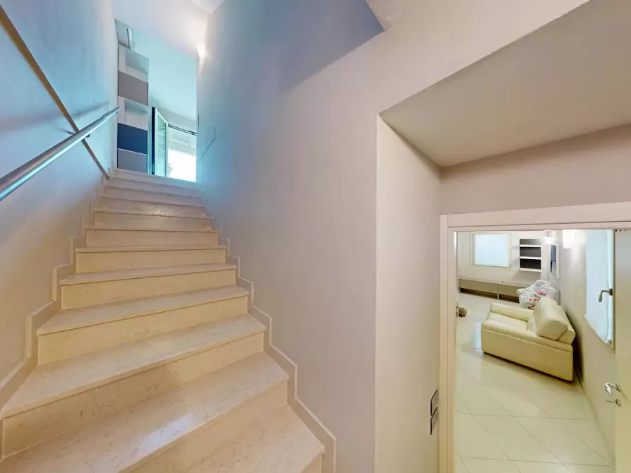 Immagine 29 di Villa in vendita  in via dei Prati a Polpenazze Del Garda