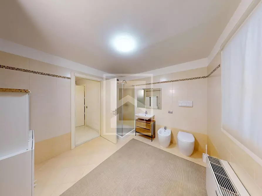 Immagine 36 di Villa in vendita  in via dei Prati a Polpenazze Del Garda