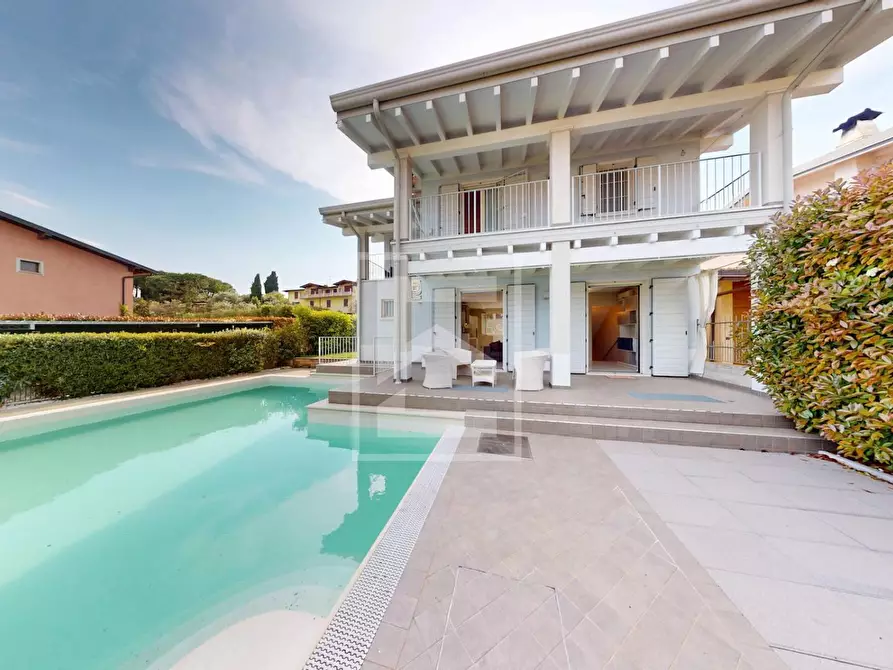 Immagine 11 di Villa in vendita  in via dei Prati a Polpenazze Del Garda