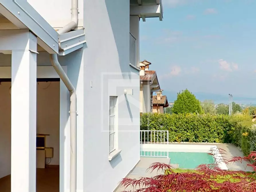 Immagine 38 di Villa in vendita  in via dei Prati a Polpenazze Del Garda