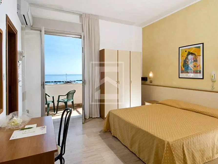 Immagine 12 di Albergo/B&B/Residence in vendita  in Viale Porto Palos a Rimini