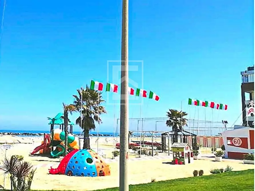 Immagine 10 di Albergo/B&B/Residence in vendita  in Viale Porto Palos a Rimini