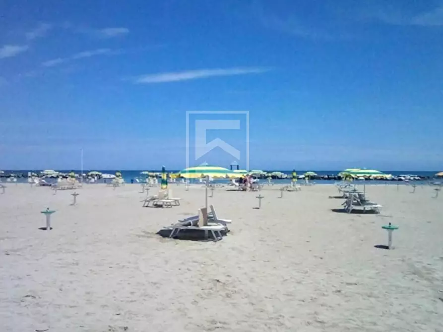 Immagine 3 di Albergo/B&B/Residence in vendita  in Viale Porto Palos a Rimini
