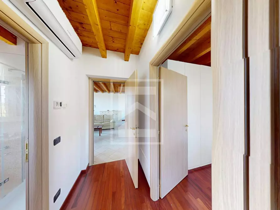 Immagine 18 di Appartamento in vendita  in Localita' Asmara a Pozzolengo