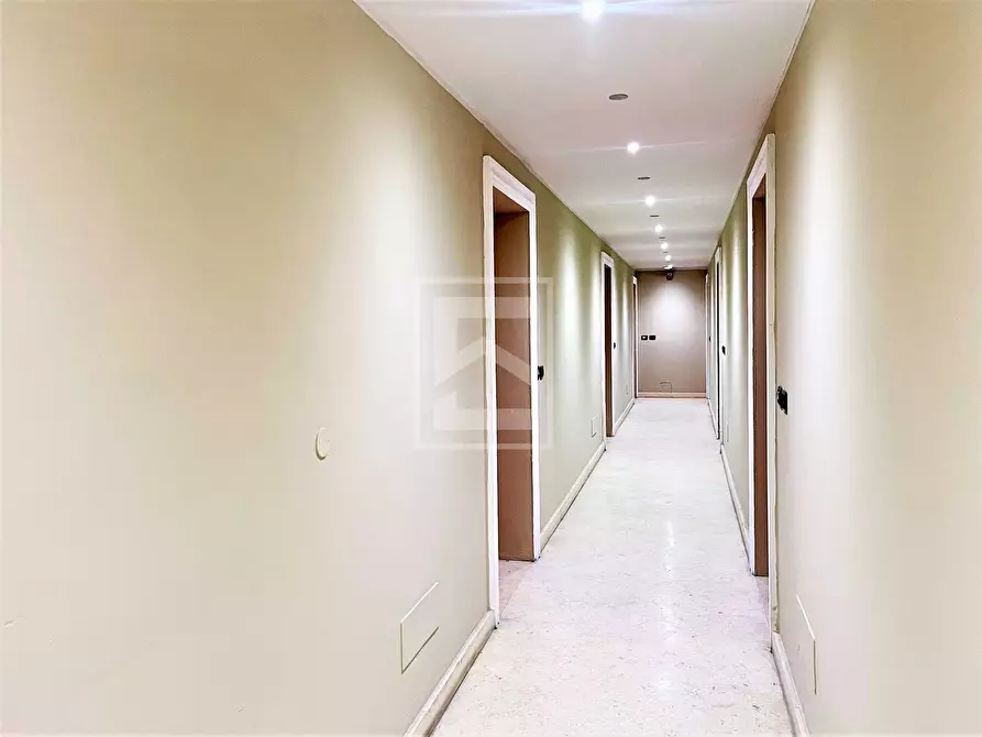 Immagine 14 di Appartamento in vendita  in aureliano a Desenzano Del Garda