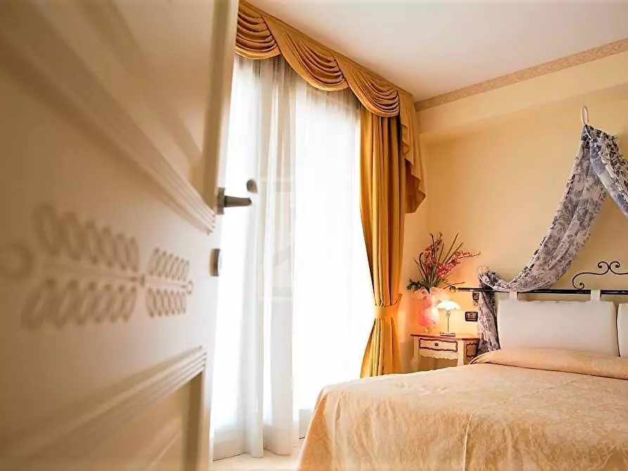 Immagine 5 di Appartamento in vendita  in aureliano a Desenzano Del Garda