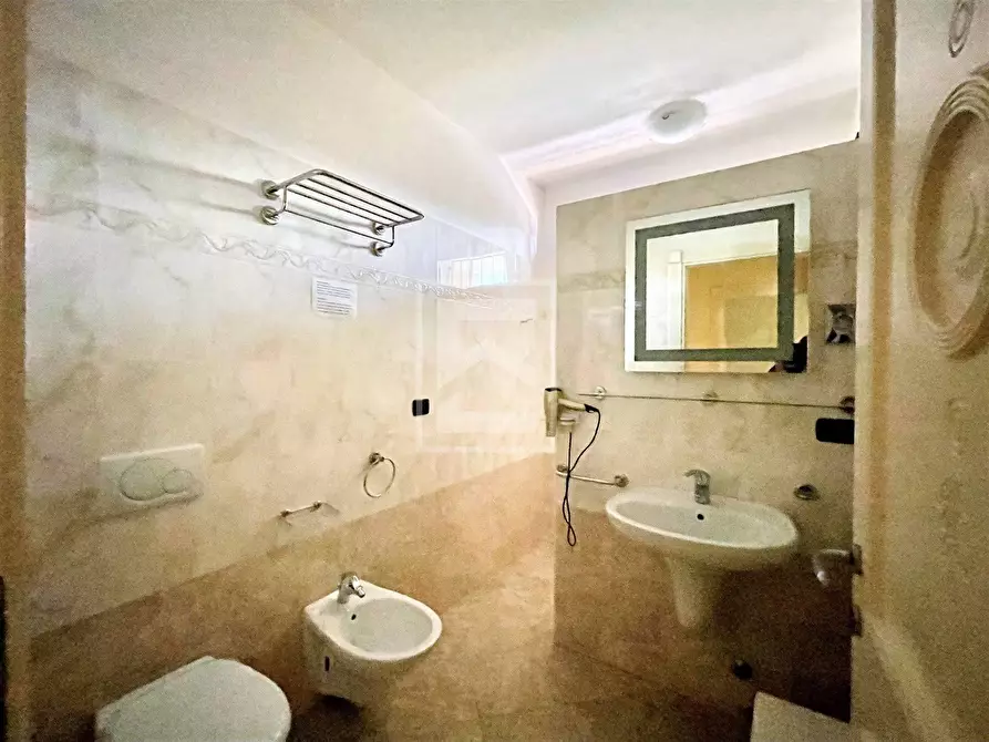 Immagine 9 di Appartamento in vendita  in aureliano a Desenzano Del Garda