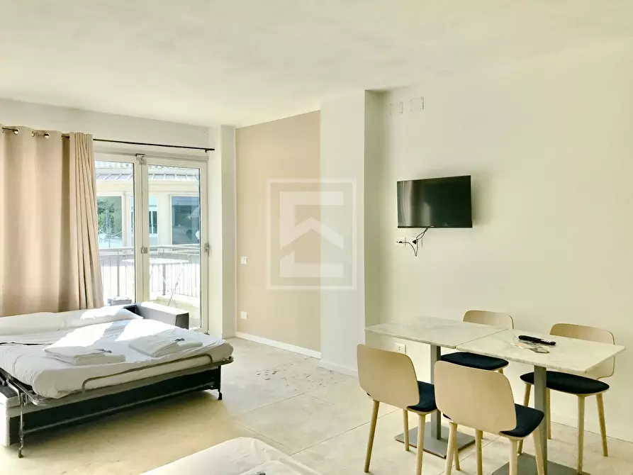 Immagine 17 di Appartamento in vendita  in aureliano a Desenzano Del Garda