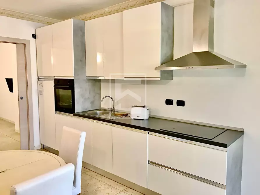 Immagine 16 di Appartamento in vendita  in aureliano a Desenzano Del Garda