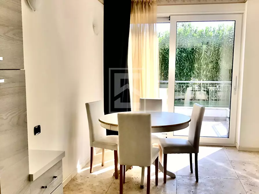 Immagine 32 di Appartamento in vendita  in aureliano a Desenzano Del Garda