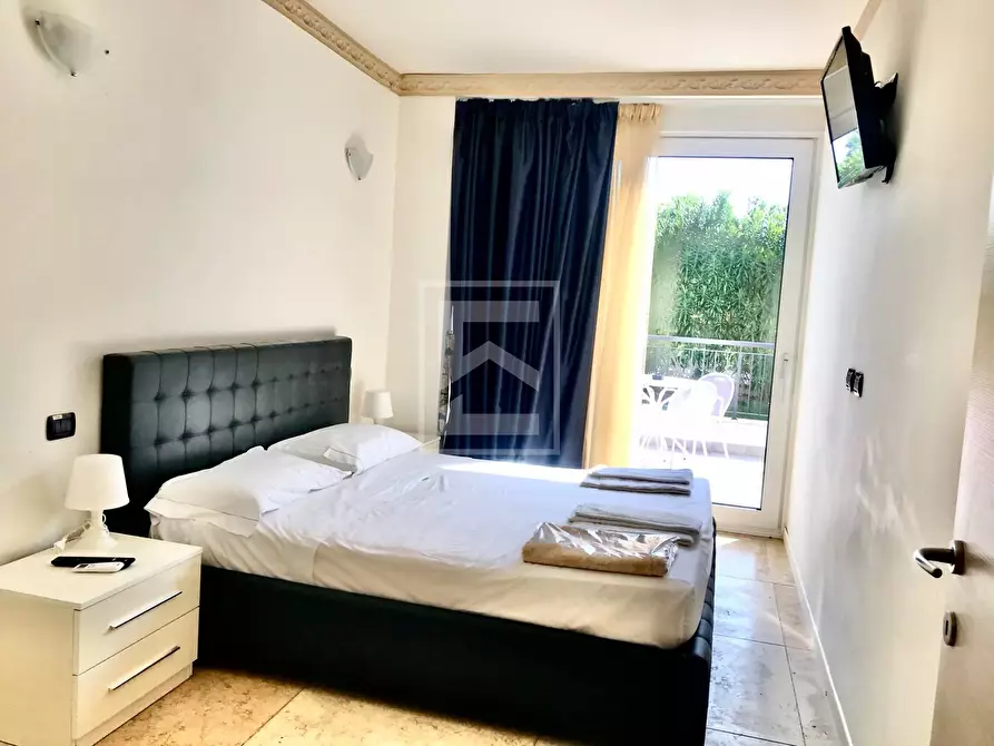 Immagine 34 di Appartamento in vendita  in aureliano a Desenzano Del Garda