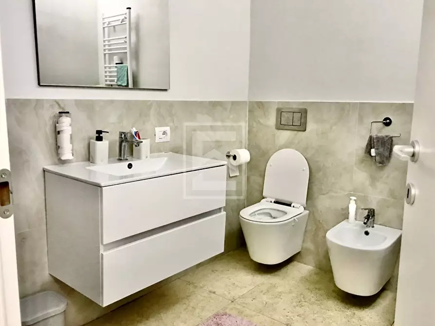 Immagine 17 di Appartamento in vendita  in aureliano a Desenzano Del Garda