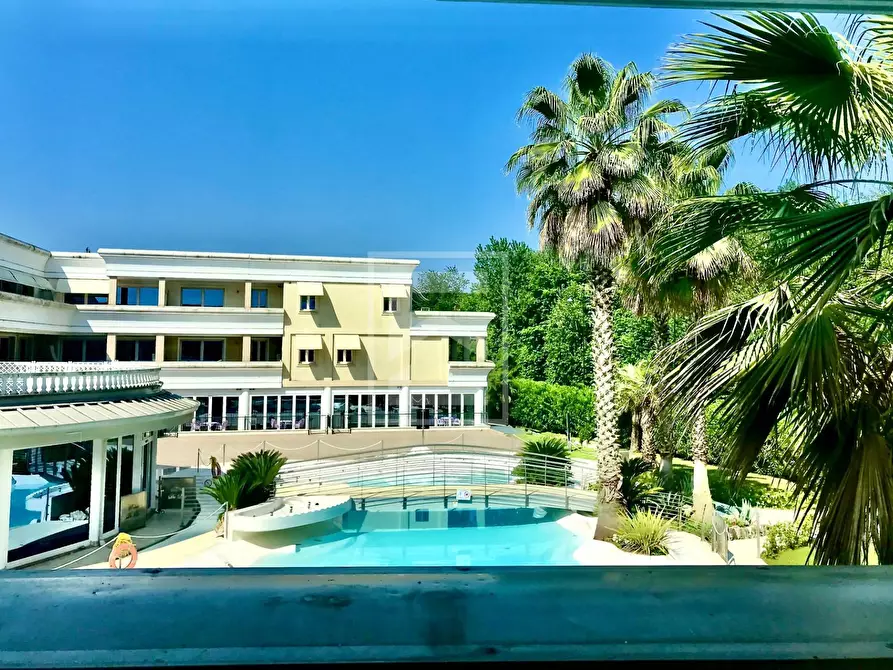 Immagine 28 di Appartamento in vendita  in aureliano a Desenzano Del Garda