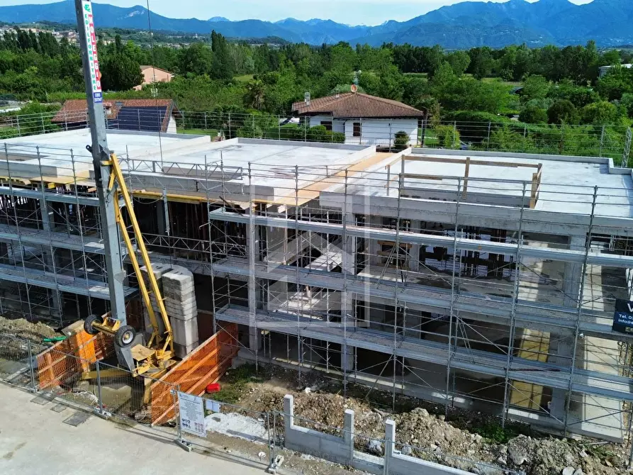 Immagine 26 di Villa in vendita  in via posteghe a Calvagese Della Riviera