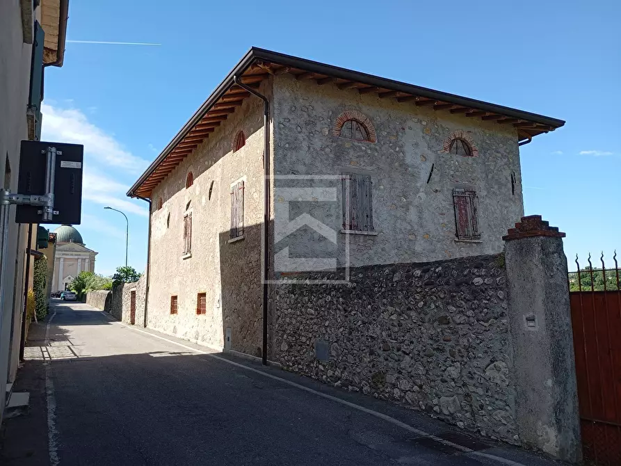 Immagine 5 di Rustico / casale in vendita  in Via San Vincenzo a Puegnago Sul Garda
