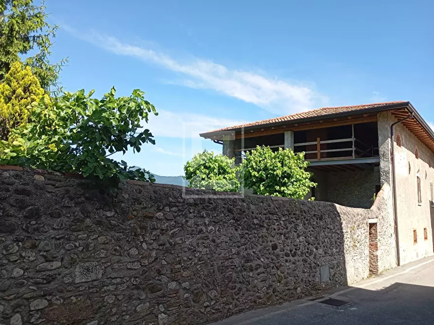 Immagine 6 di Rustico / casale in vendita  in Via San Vincenzo a Puegnago Sul Garda