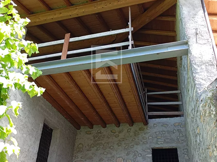 Immagine 17 di Rustico / casale in vendita  in Via San Vincenzo a Puegnago Sul Garda