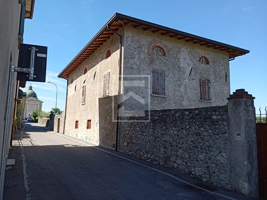 Immagine 24 di Rustico / casale in vendita  in Via San Vincenzo a Puegnago Sul Garda