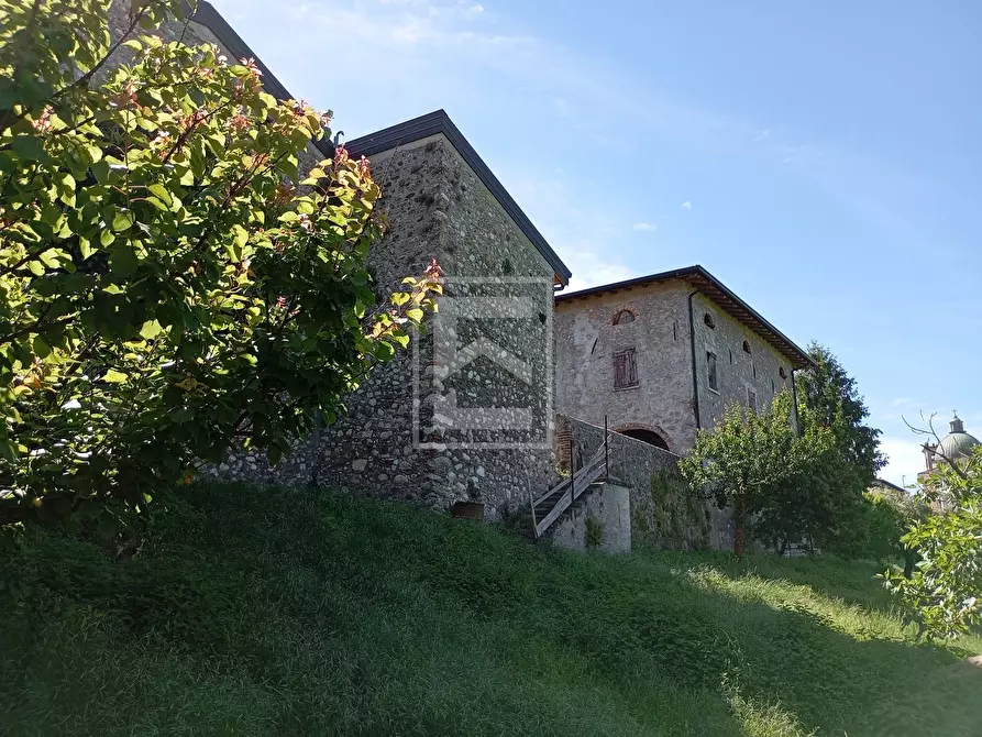 Immagine 25 di Rustico / casale in vendita  in Via San Vincenzo a Puegnago Sul Garda