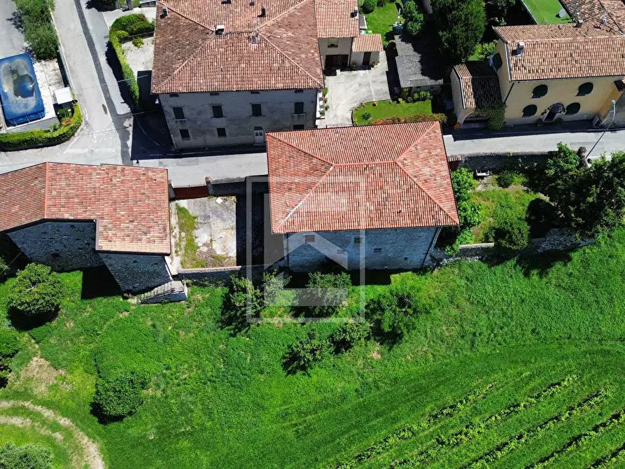 Immagine 40 di Rustico / casale in vendita  in Via San Vincenzo a Puegnago Sul Garda