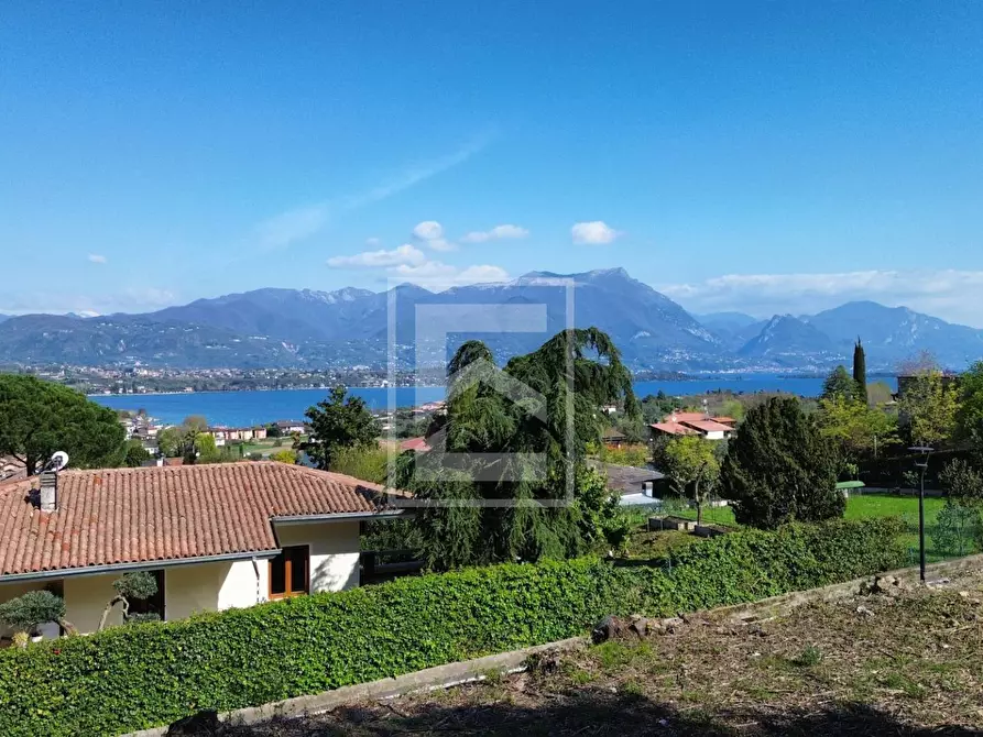 Immagine 1 di Terreno residenziale in vendita  in via g. Orlando s.n. a Manerba Del Garda
