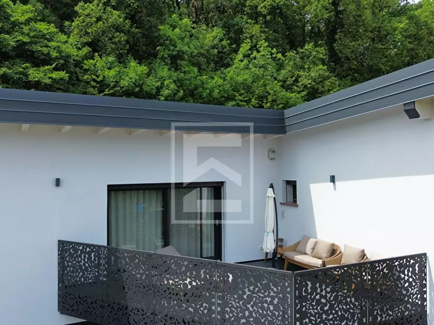 Immagine 38 di Villa in vendita  in via caravigla 22 a Padenghe Sul Garda